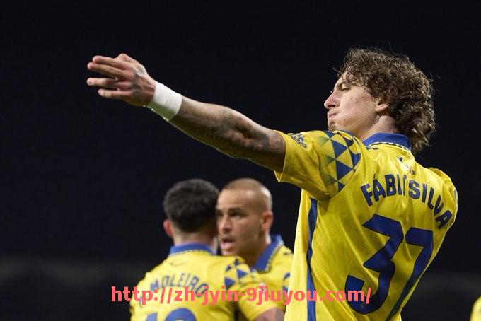 jiuyou九游娱乐-法甲赛季目标制定流程揭秘:管理层与教练组协商机制