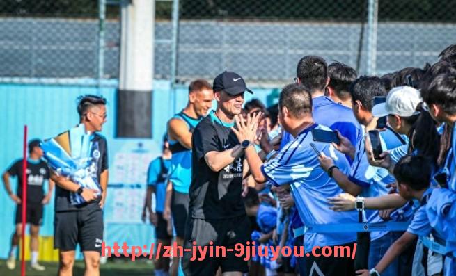 jiuyou九游娱乐-曼城足球俱乐部在英超联赛中的排名及表现回顾